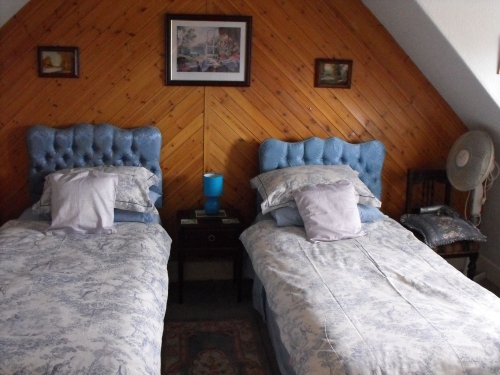Twin Bedroom