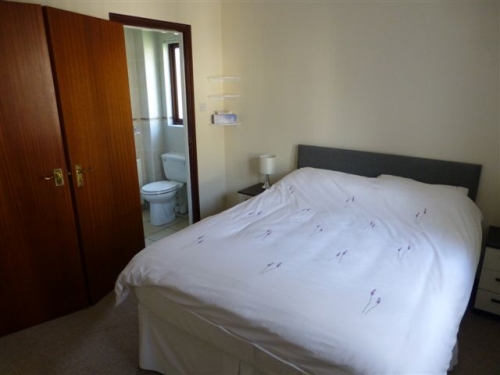 Master Bedroom / En Suite